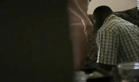 لعنتی با تجربه یک سبزه را با جوانان بزرگ روی دانلود کلیپ س خروس کشید
