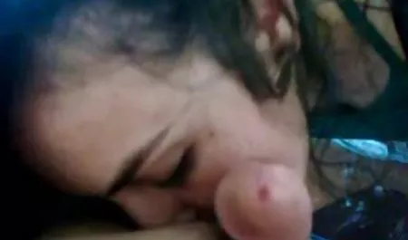 رابطه جنسی لزبین را در صندلی صندلی انجام فیلم سوپر س دهید.
