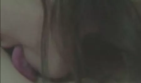 جوجه سرخ در cums های پورنو خصوصی با صدای بلند فیلم س کارتونی از استمناء با دستگاه جنسی