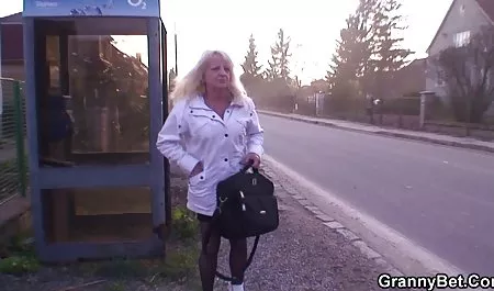 MILF رابطه دیدن فیلم س جنسی مقعدی دارد.