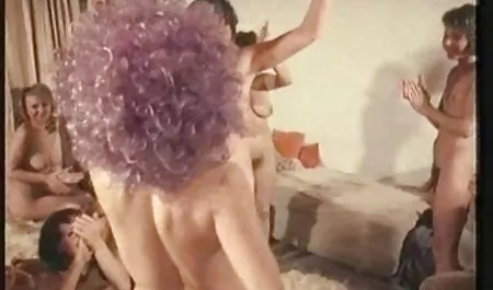 بلوند روشن الکل می نوشد فیلم س سی ، از استمناء مقعد چت سکس و cums دارد